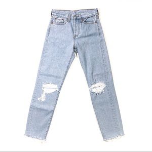 NWOT Levis Wedgie Fit  - Light wash